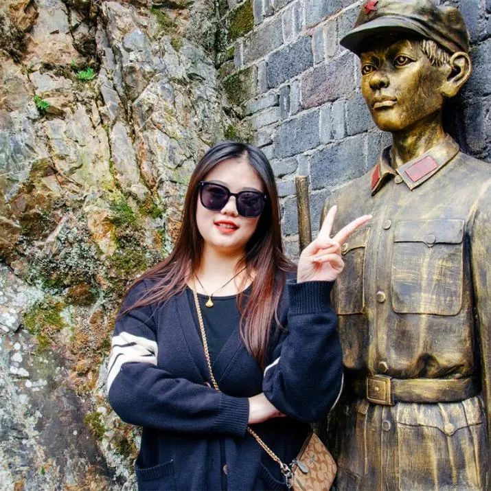 包含梦想之旅：球队脚步铿锵向着胜利前进的词条